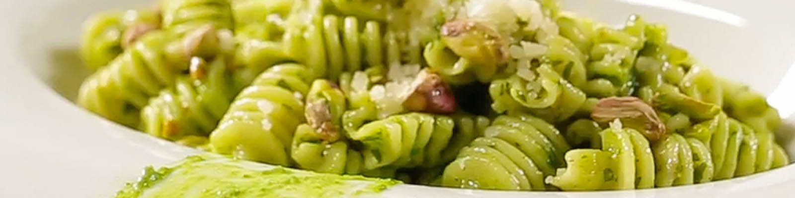 Pasta Garofalo - Radiatori Garofalo with rocket and pistachio pesto
