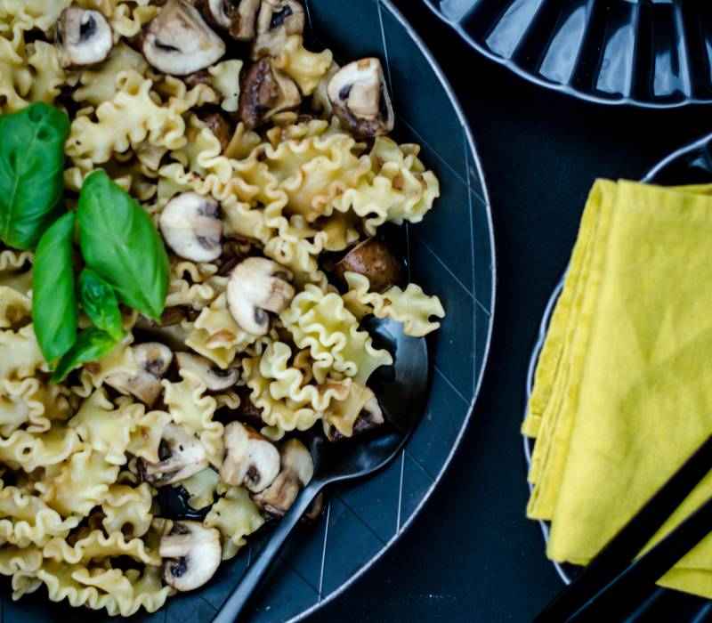 Pasta Garofalo - Mafalda Corta mit Champignons, Pecannusspesto und Marsala