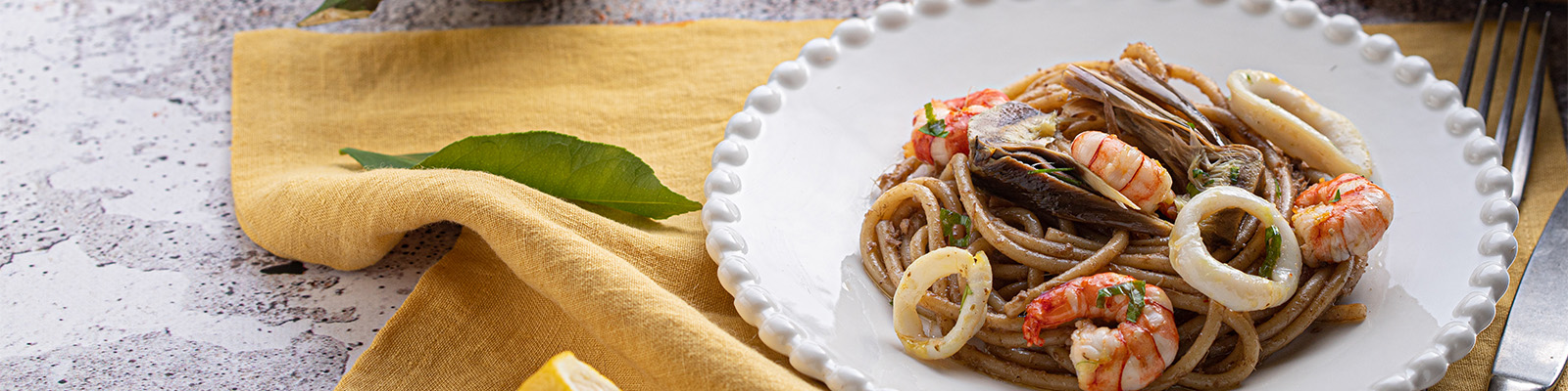 Pasta Garofalo - Spaghettone gragnanien xxl avec calmars et artichauts.