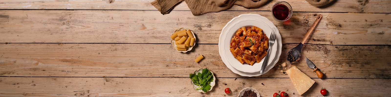 Pasta Garofalo - LA TRADIZIONE SI SERVE CON I GIUSTI STRUMENTI
