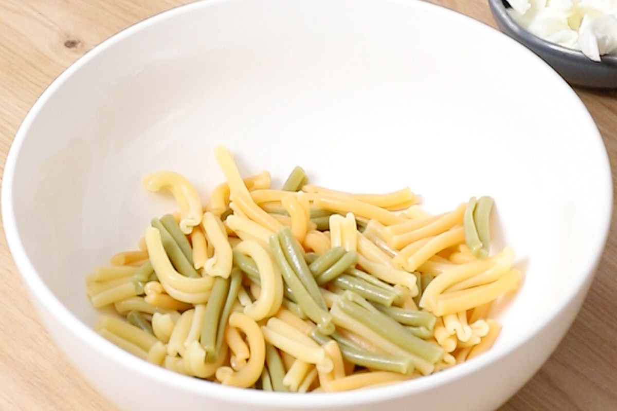ensalada de pasta caprese