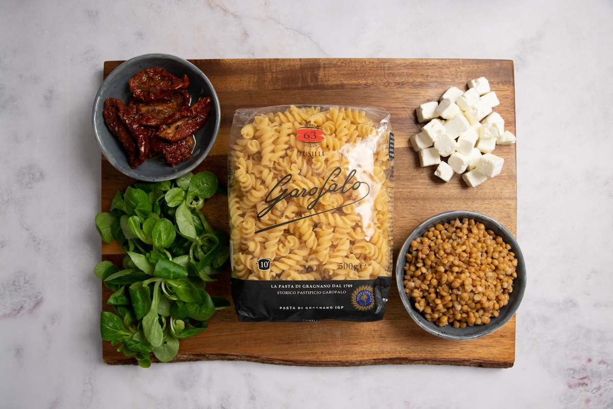 Ensalada de pasta de lentejas ingredientes