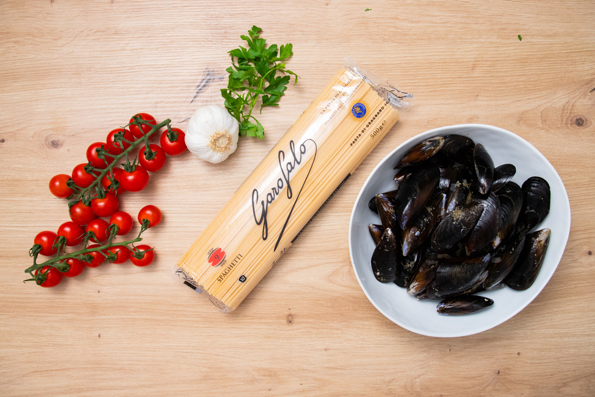 espaguetis con mejillones - ingredientes