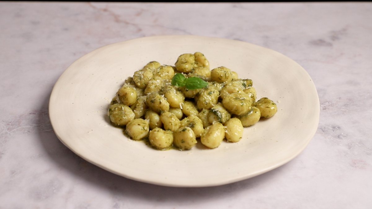 Paso a paso: receta de ñoqui al pesto