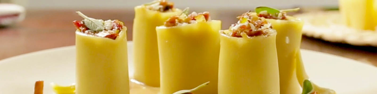 Schiaffoni rellenos de pato y setas