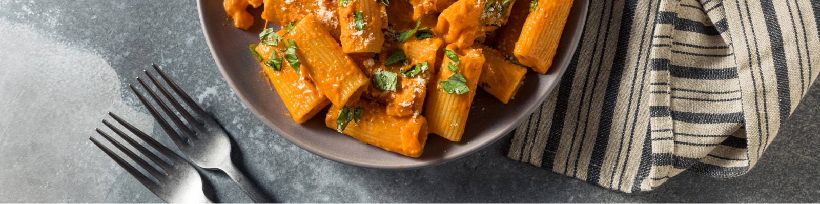 Pasta Garofalo - Rigatoni con burrata y tomate cherry gratinado