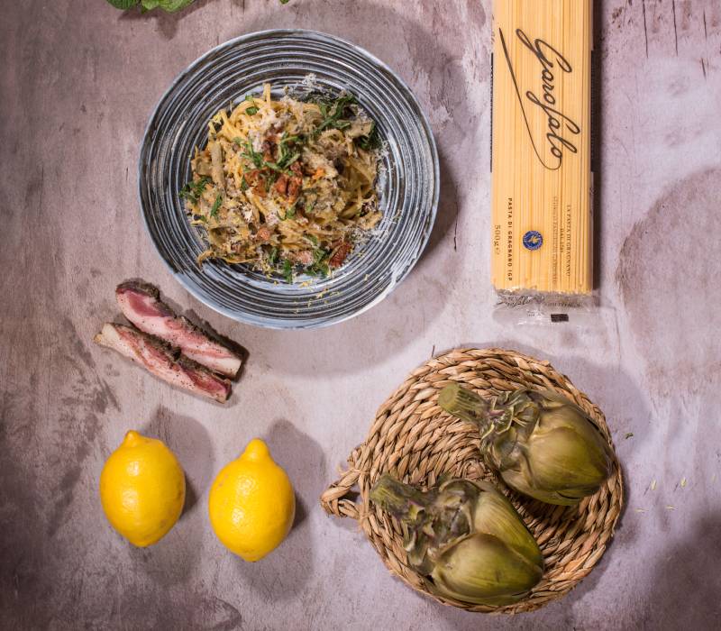 Pasta Garofalo - Spaghetti con alcachofas y guanciale