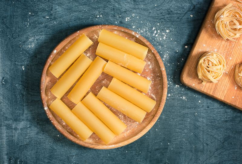 cuántos gramos pasta seca por persona