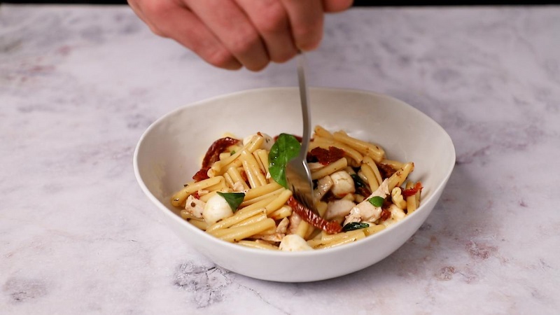 Pollo y pasta ensalada