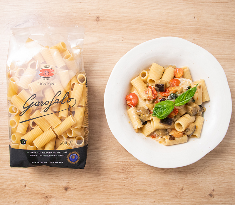 Pasta Garofalo - Rigatoni con tomates asados, berenjenas y mozzarella