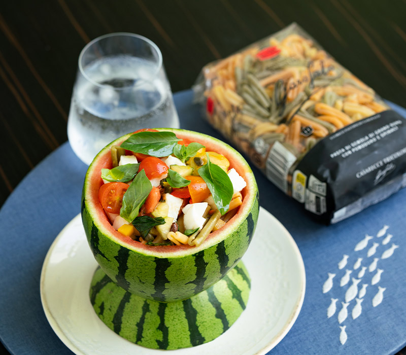 Pasta Garofalo - Ensalada de pasta en sandía: una receta fresca y original para el verano