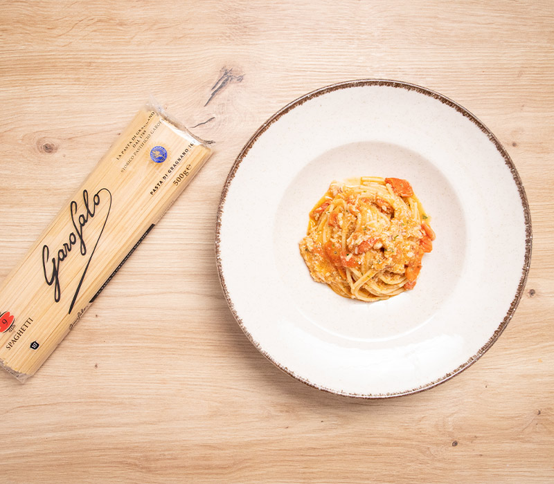 Pasta Garofalo - Spaghetti con galeras y tomates cherry: sabor intenso del mar en cada bocado