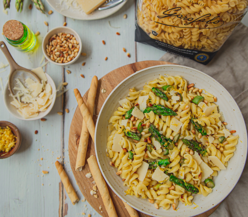 Pasta Garofalo - Fusilli aux asperges, pignons de pin, citron et parmesan